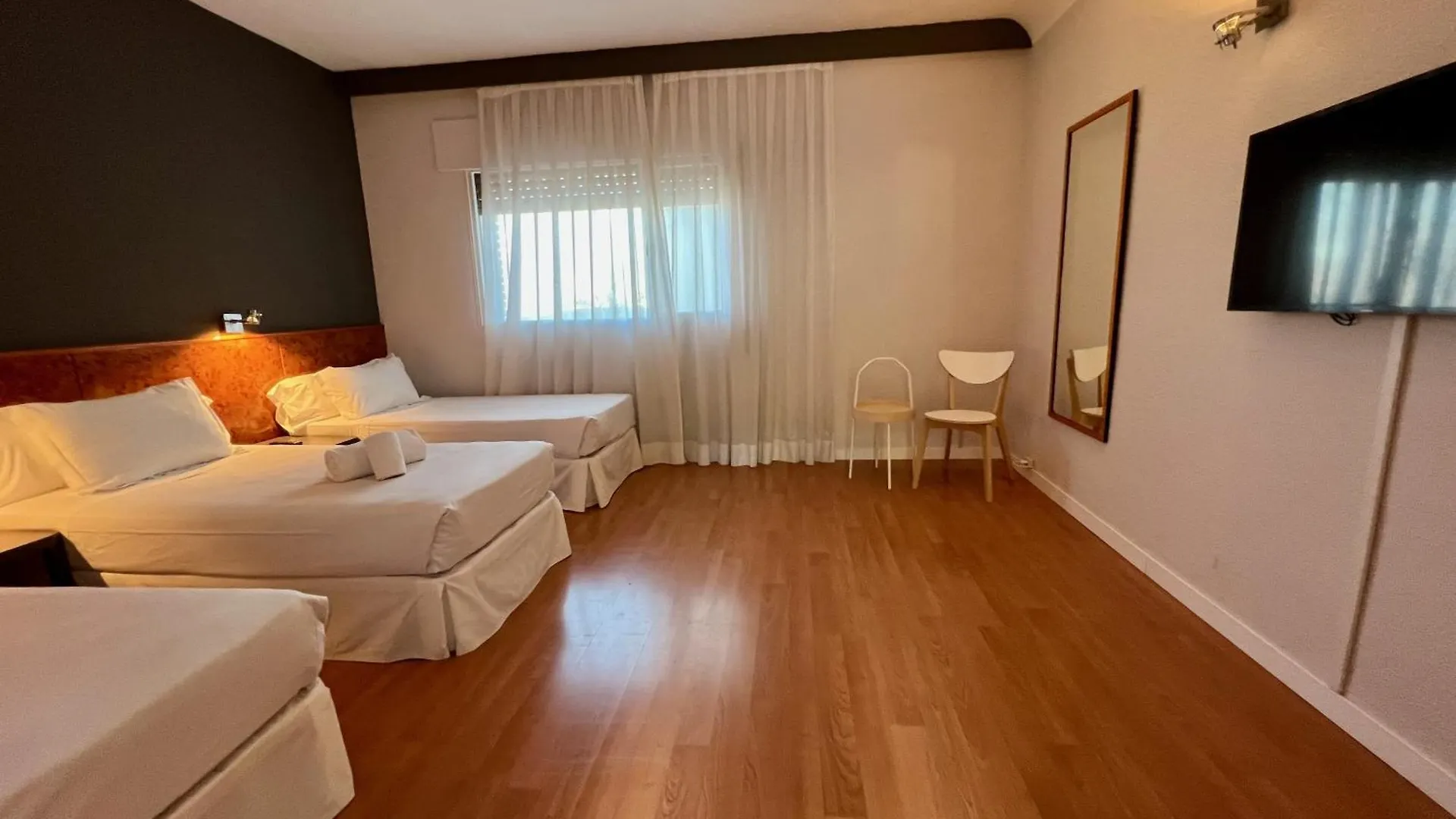 Ap Hotel Madrid Airport 3*,